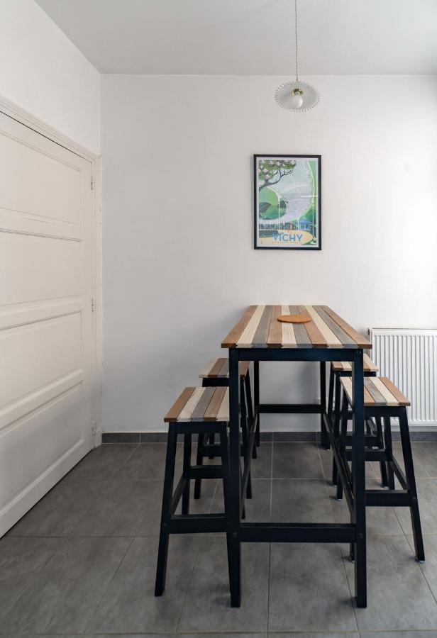 Le Belfort - Grand Appartement Avec Terrasse Et Parking Prive Vichy Exterior photo